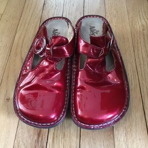 Algeria Red Size 37 Clogs